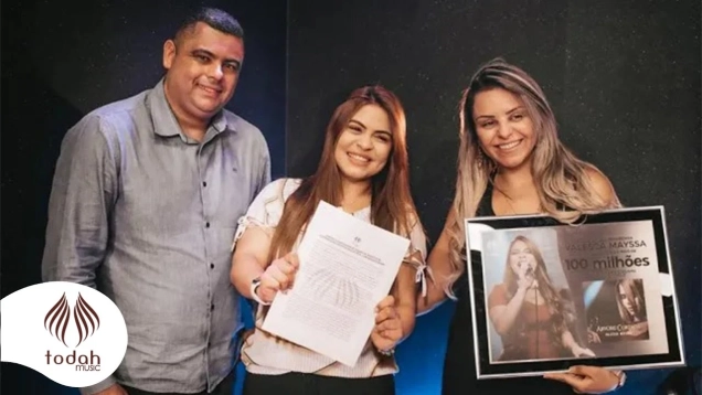 Valesca Mayssa | Renovação de Contrato [Placa Comemorativa]
