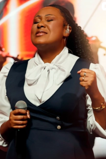 Suellen Brum lança louvor pentecostal Tem Milagre pra Você