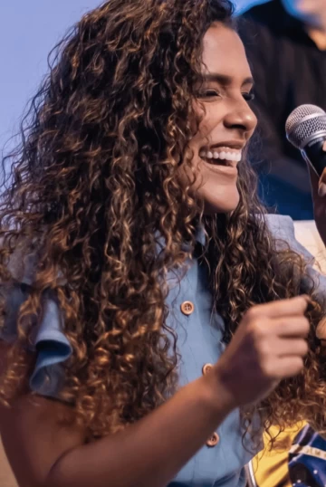 Todah Brasas anuncia nova versão de “Nunca Foi Sorte” na voz de Jessica Sayonara